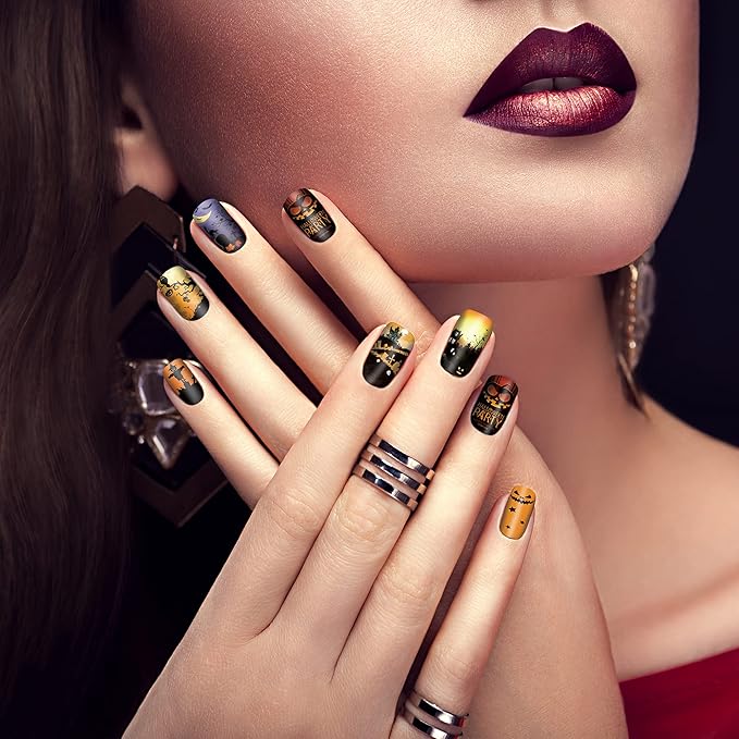 TailaiMei 10 Sheets Halloween Nail Wraps Stickers Nail Polish Strips Self-Adhesive Full Wraps with 2 pcs Nail Files for DIY Nail Art Decals (Horror Style)