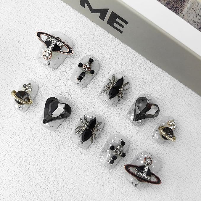 2025 Handmade Nails Reusable Short Press-On Nails with Heart Spider Planet Full Coverage Women's Fake Nail Set (Love Planet, Short)