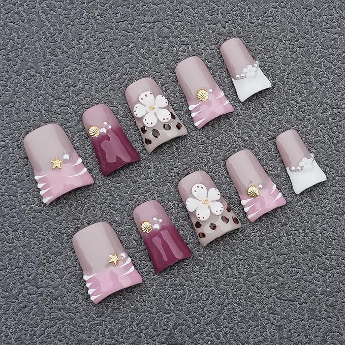 Press On Nails Handmade Short Duck Nails, 3D Floral Cute Thick Acrylic Fake Nails White Pink French Tip False Nails with Rhinestones Blossom Designs (Blush White Gradient Daisy,M)