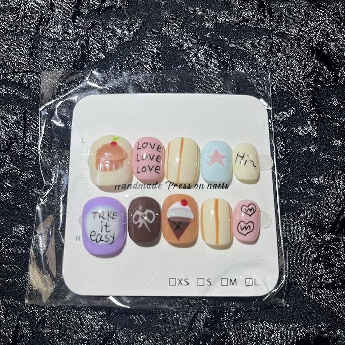Short Press on Nails Handmade Nails 10Pcs Cute Style Manual Nail Art Candy Love Fake Nails for Women Party Holiday Photo 2.5CM Size M